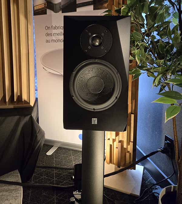 040126.stphmtlyzabelspeaker.jpg