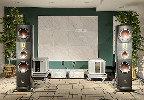  040626.stphideonroom.jpg