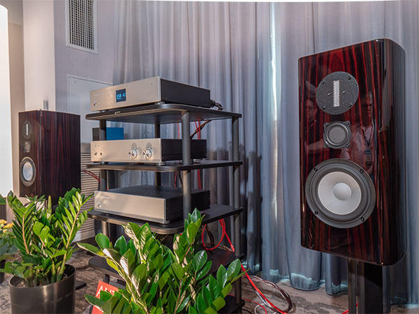 www.stereophile.com