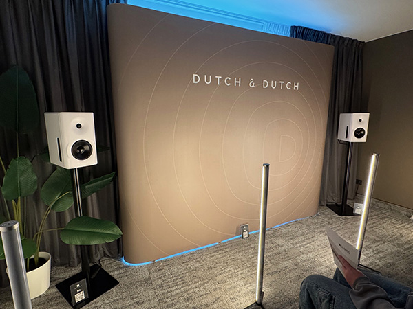  060226.stphwarsawDutch&Dutch2a.jpg