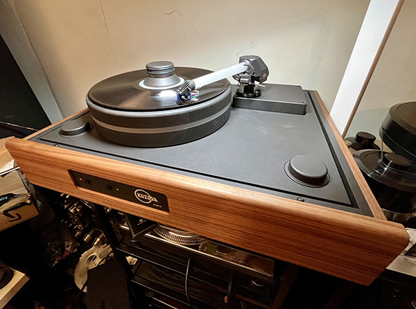 פטיפון Kuzma Stabi M