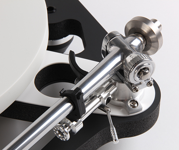 220rega.tonearm