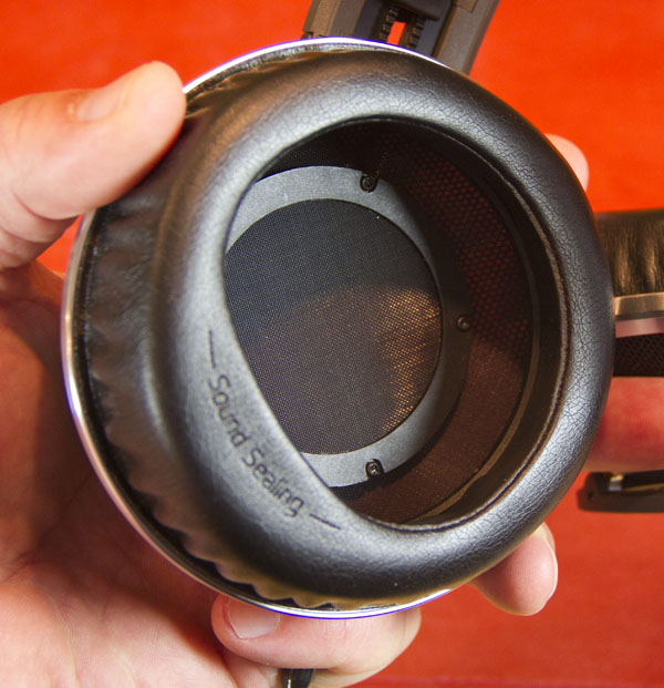 The AKG K812 Professional Reference Headphone | Stereophile.com
