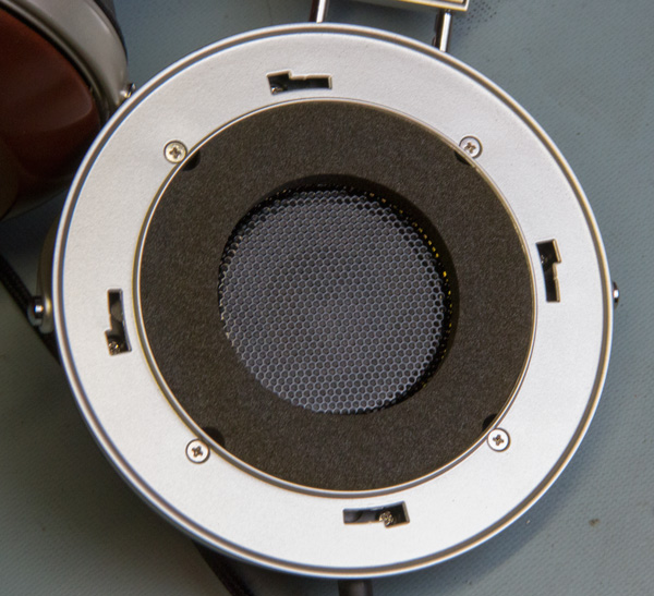 Fostex_Variants_Disassembly_Photo_AHD5000_Baffle