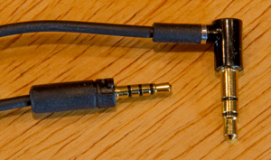 Sennheiser_MomentumWireless_Photo_Plugs