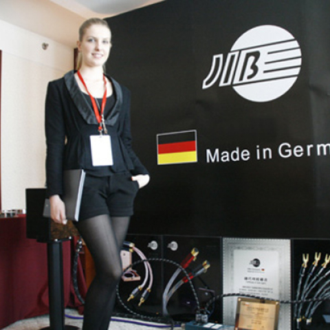 051415-jib_lady1-600.jpg?itok=