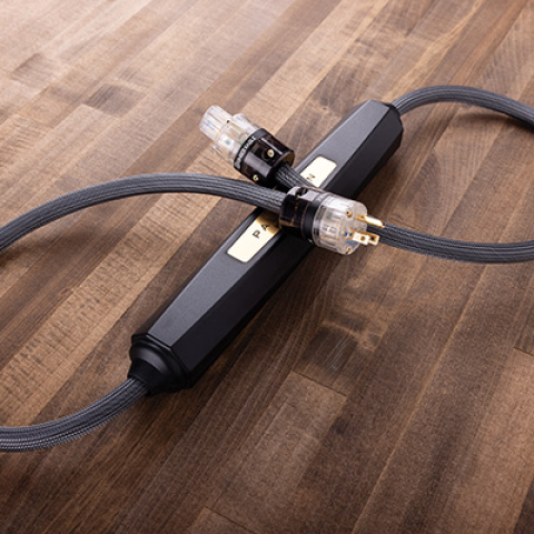 Lyra Clavis Da Capo moving-coil phono cartridge