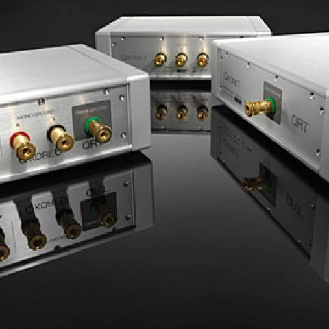 PS Audio PerfectWave P10 Power Plant AC Regenerator Specifications
